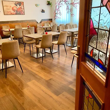 Wesselenyi 3* 杰尔
